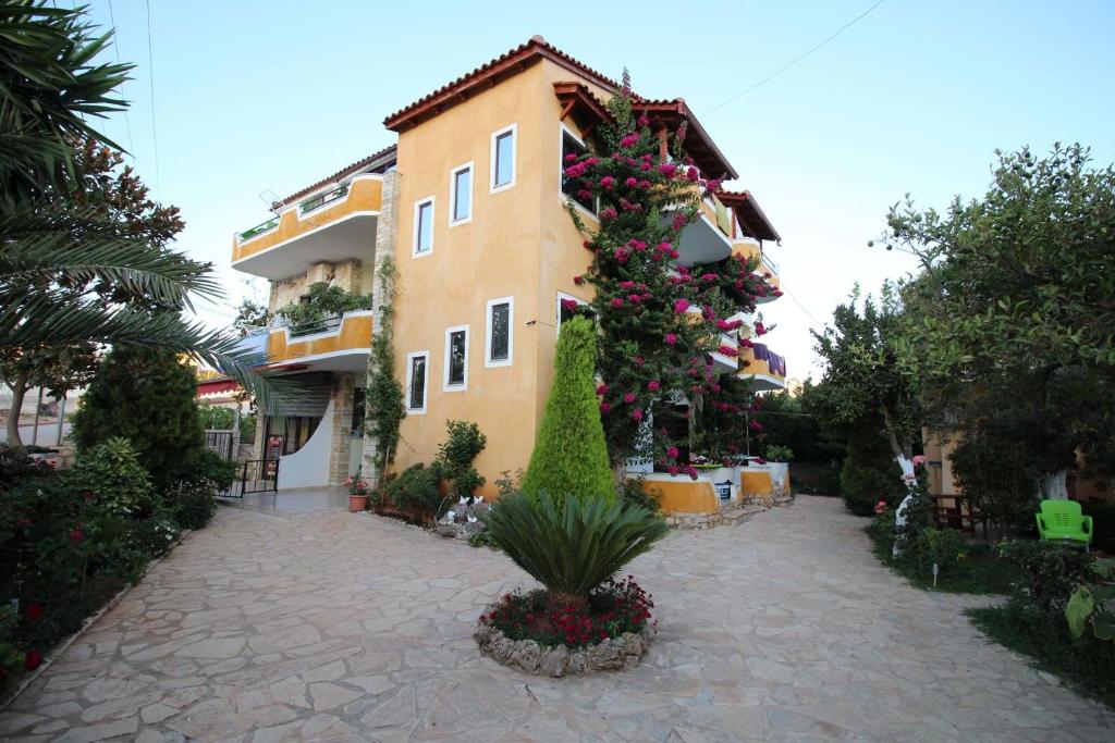 Flower Garden Villa