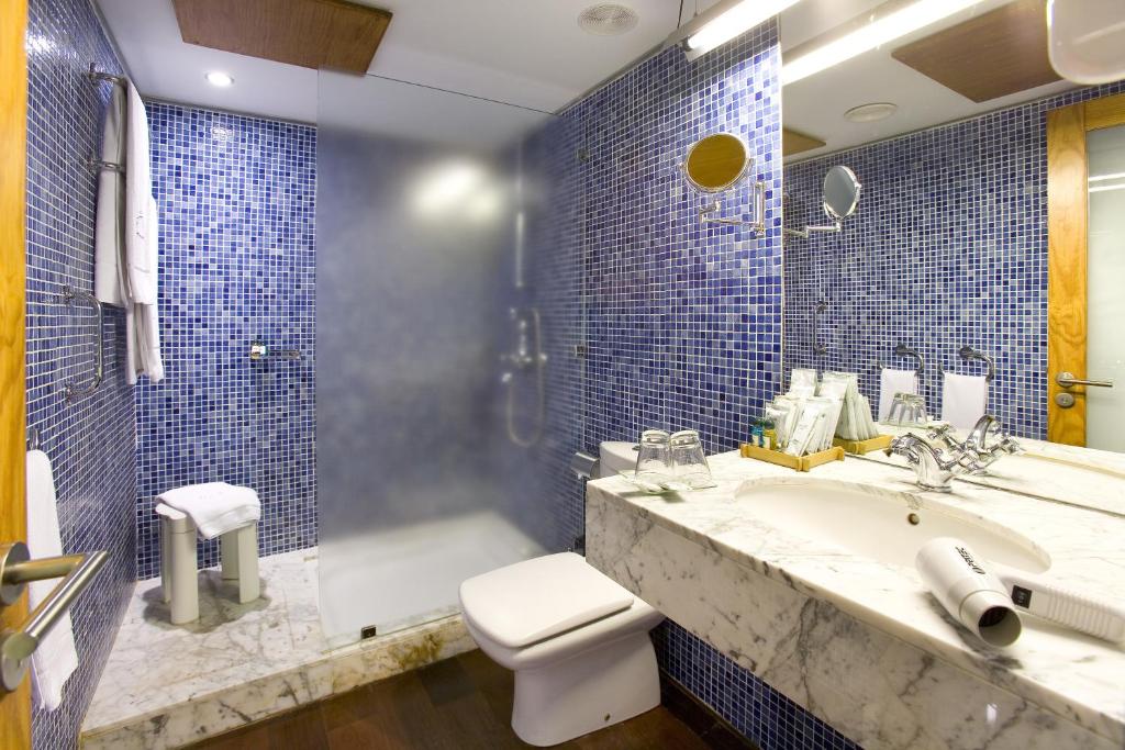Koupelna v ubytování Hotel LIVVO La Quinta Roja