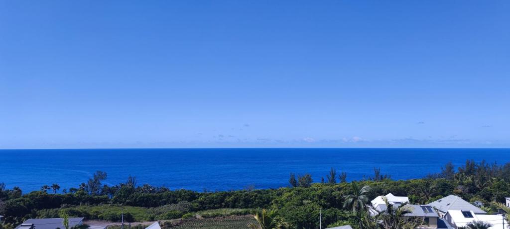 Cap Horizon