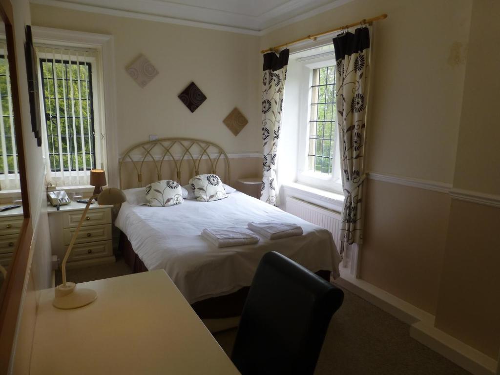 Maes Manor Country Hotel - Standard Double Room