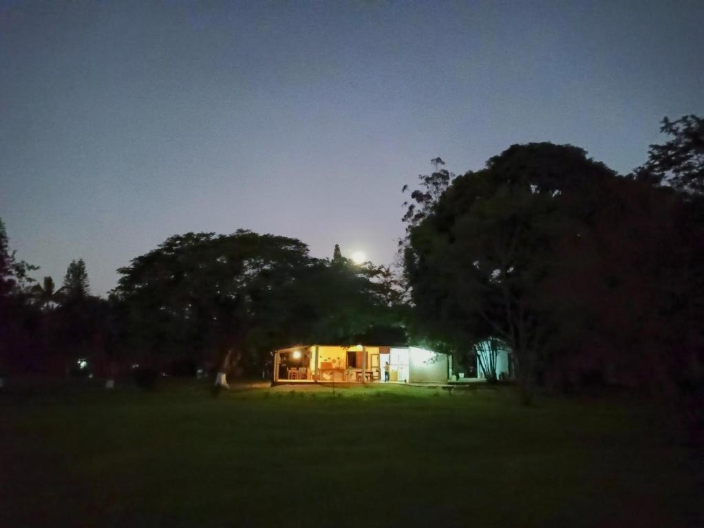 Zahrada ubytování ÉCOisa de Chácara - Casa de Vidro, Casa de Campo