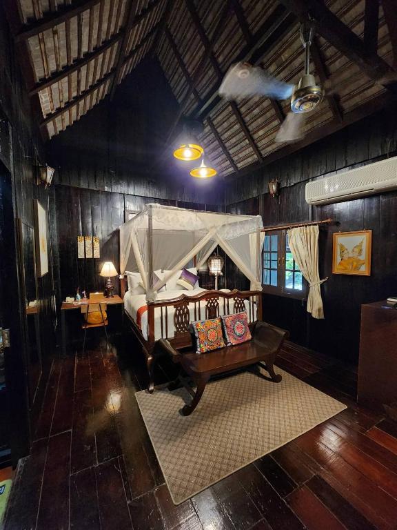 Club One Seven Gaymen Chiang Mai - Resim 41