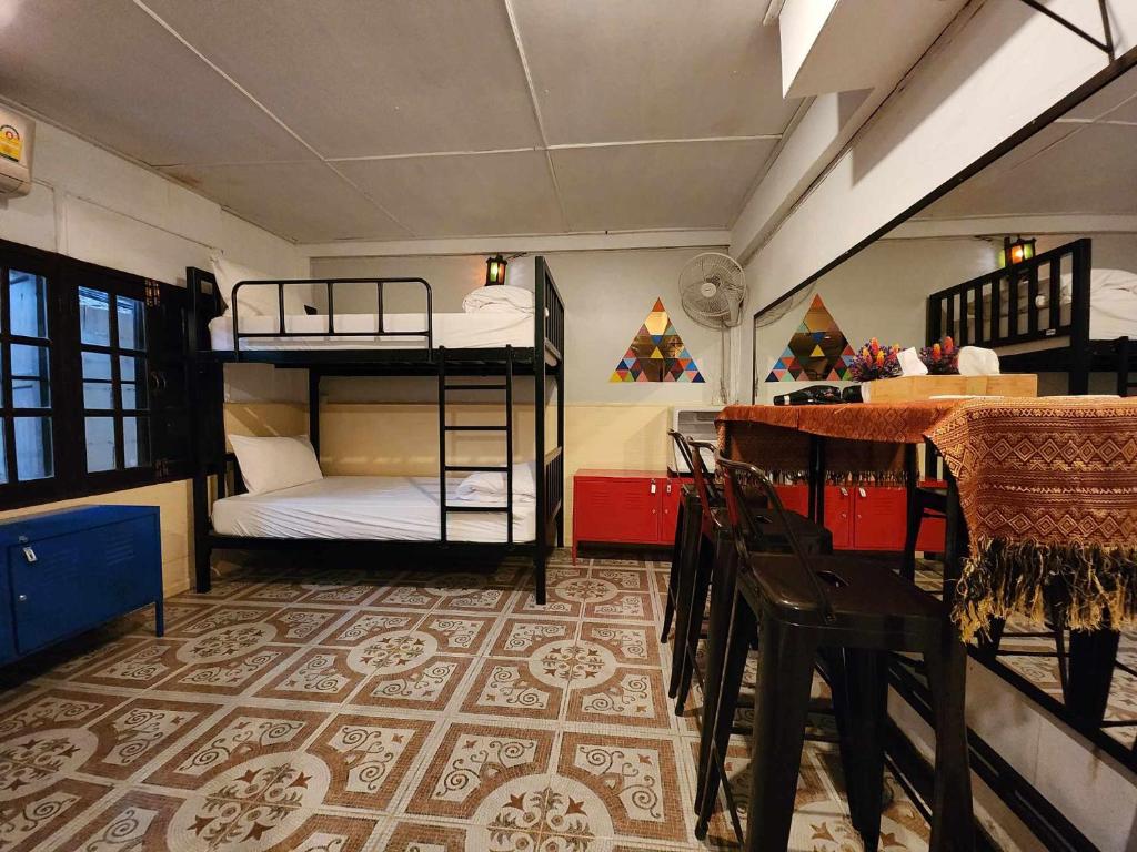 Club One Seven Gaymen Chiang Mai - Resim 43