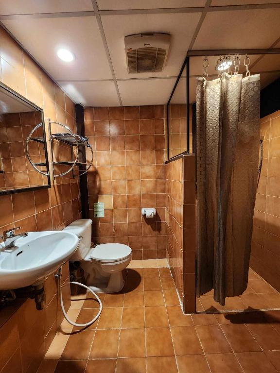 Club One Seven Gaymen Chiang Mai - Resim 44