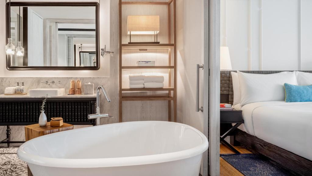 Kimpton Kitalay Samui by IHG - 2