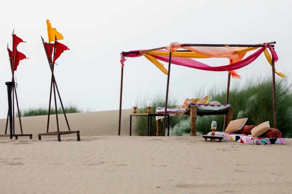 Herní místnost nebo prostor pro děti v ubytování Nomads heaven desert camp jaisalmer