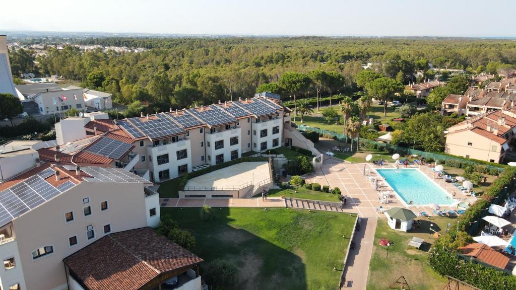 Bazén v ubytování Heraclea Hotel Residence nebo v jeho okolí