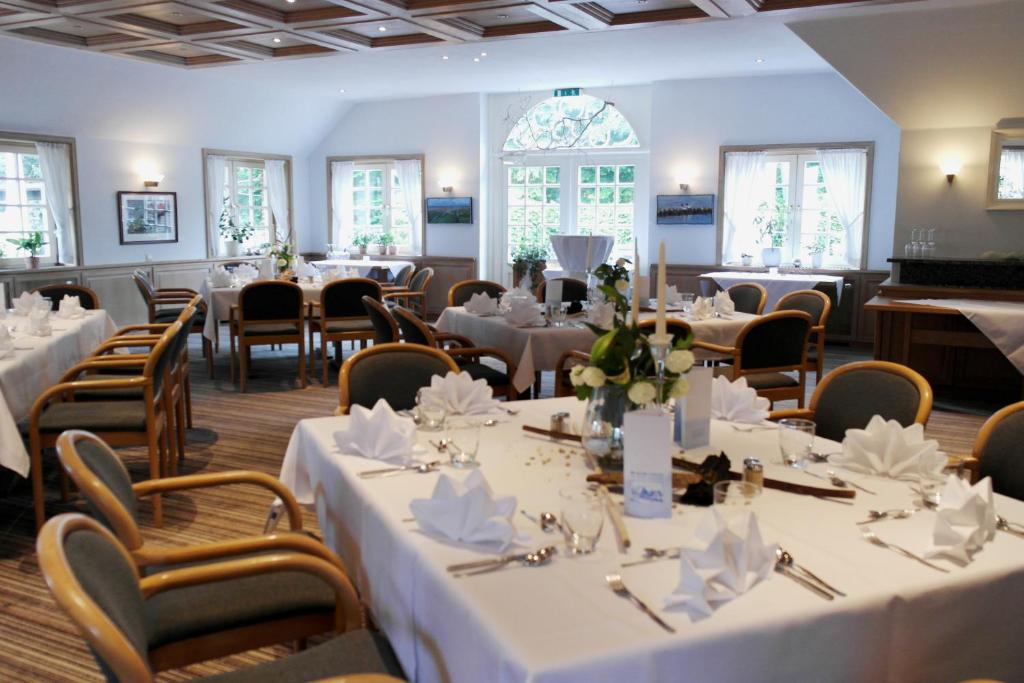 Restaurace v ubytování Hotel Blauer Fasan