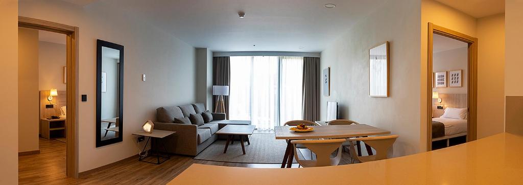 Aparthotel Attica 21 Vallés - One-Bedroom Apartment With Terrace