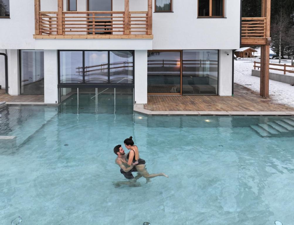Bazén v ubytování Hotel Pozzamanigoni nebo v jeho okolí