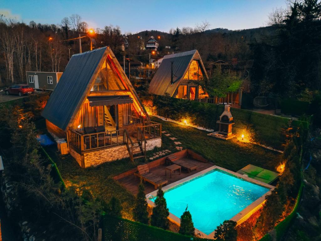 an overhead view of a house with a pool at Sapanca Mea Vita in Sapanca