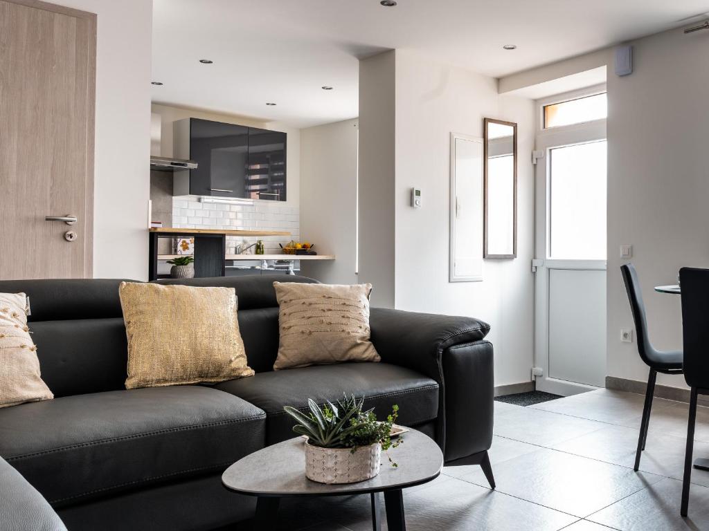 Maison rénovée au cœur de Thann : 3 chambres, cuisine équipée, proche randonnées et villes alsaciennes – photo 4