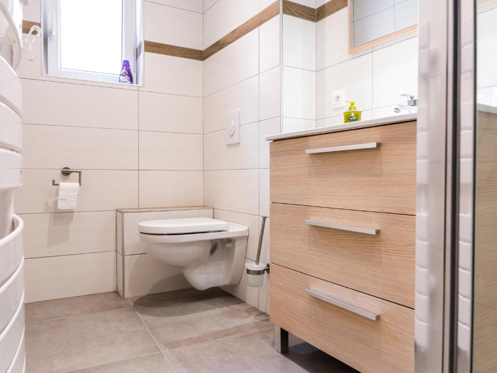Maison rénovée au cœur de Thann : 3 chambres, cuisine équipée, proche randonnées et villes alsaciennes – photo 16