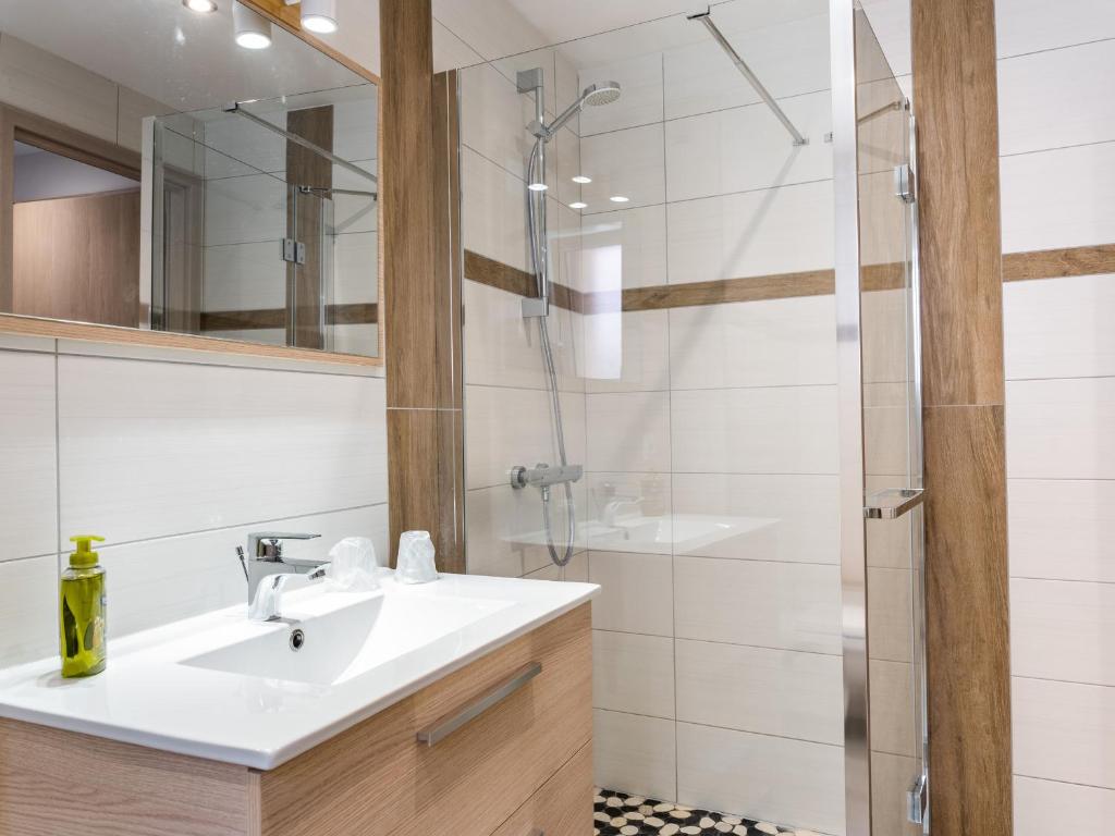 Maison rénovée au cœur de Thann : 3 chambres, cuisine équipée, proche randonnées et villes alsaciennes – photo 8