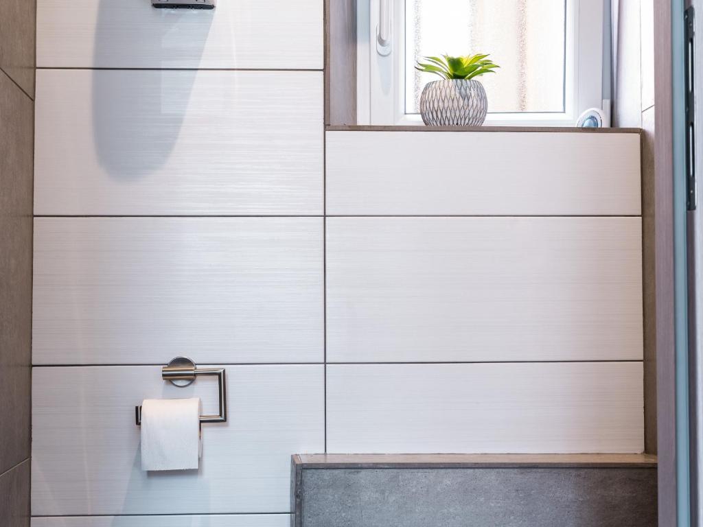 Maison rénovée au cœur de Thann : 3 chambres, cuisine équipée, proche randonnées et villes alsaciennes – photo 3