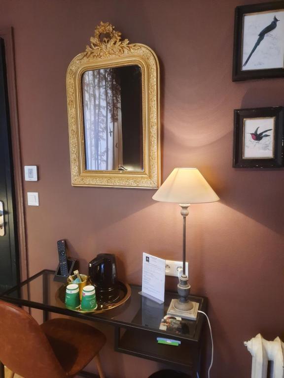 Hotel Du Cygne Tours - Small Double Room - Accessible By Stairs Only