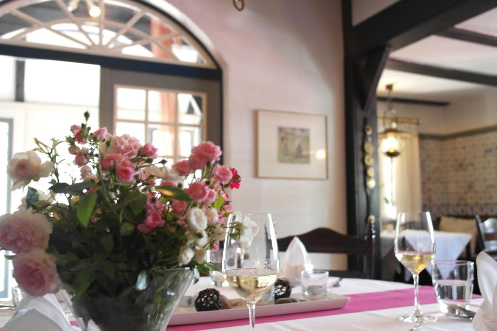 Nápoje v ubytování Hotel Blauer Fasan