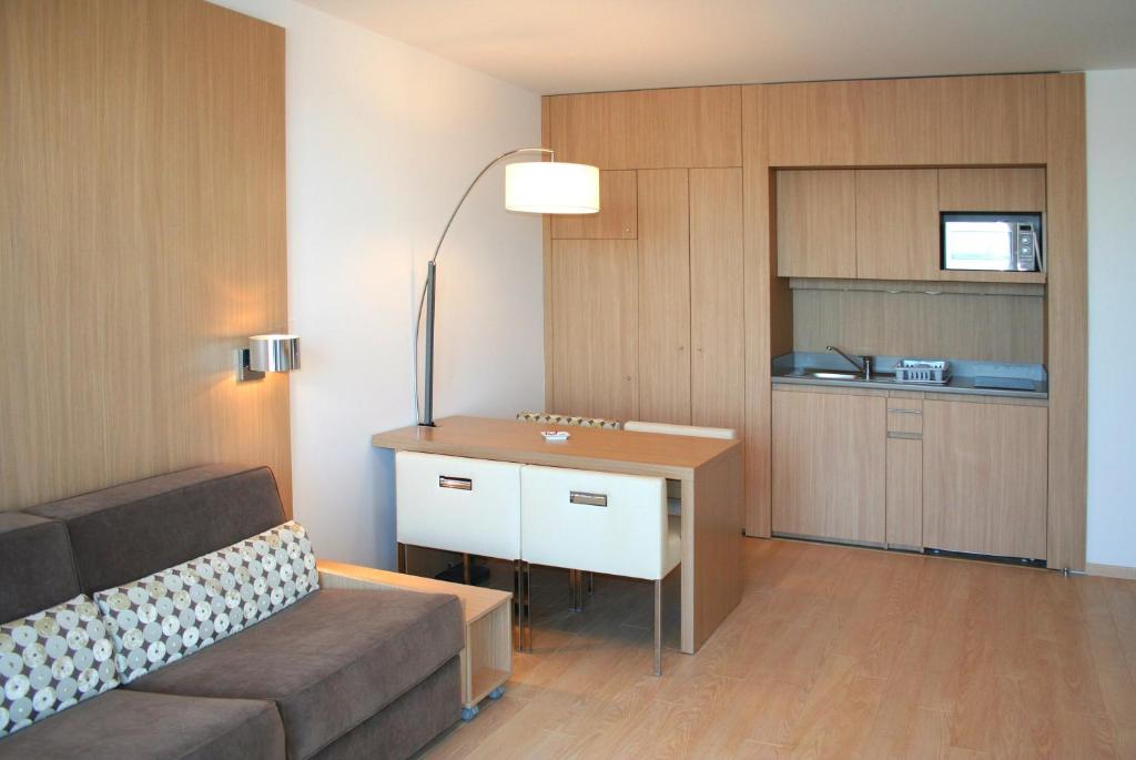 Residhome Carrières La Défense - One-Bedroom Apartment