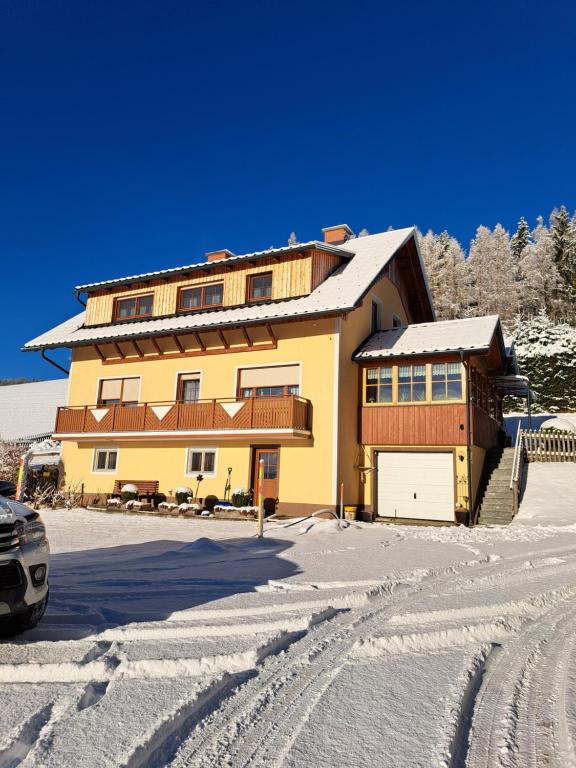 Ferienwohnung Schaffer v zimě