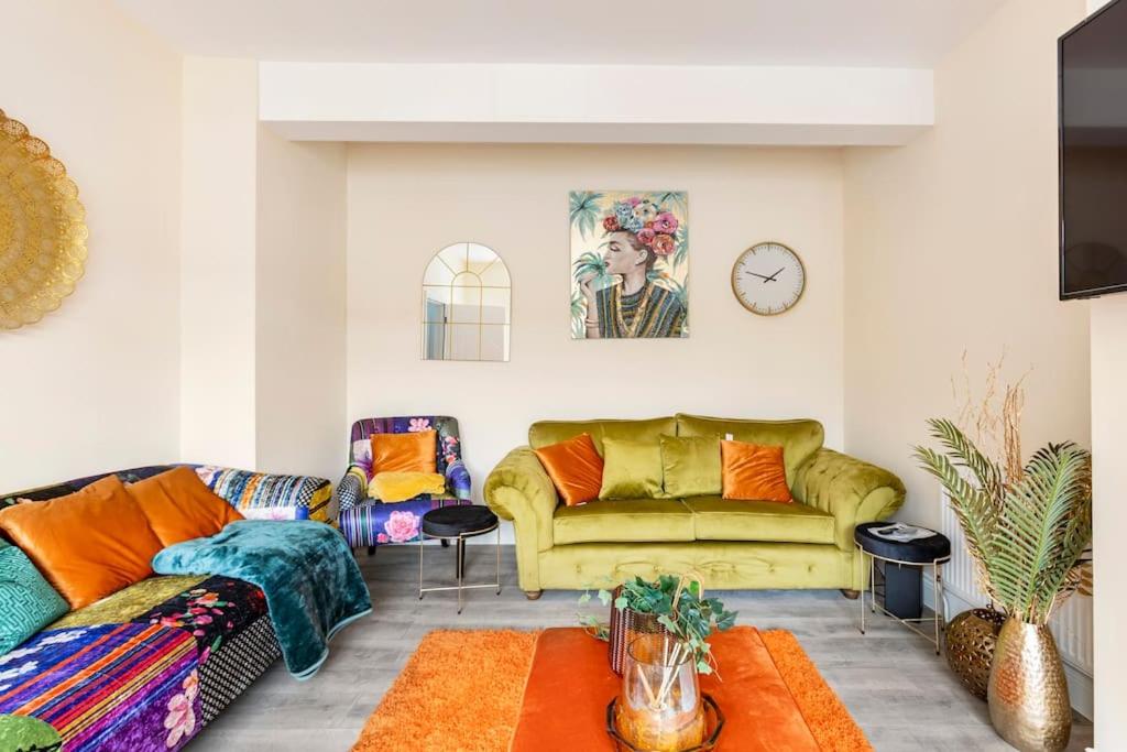 The Peacock Palace Luxury, Hornchurch (precios actualizados 2024)