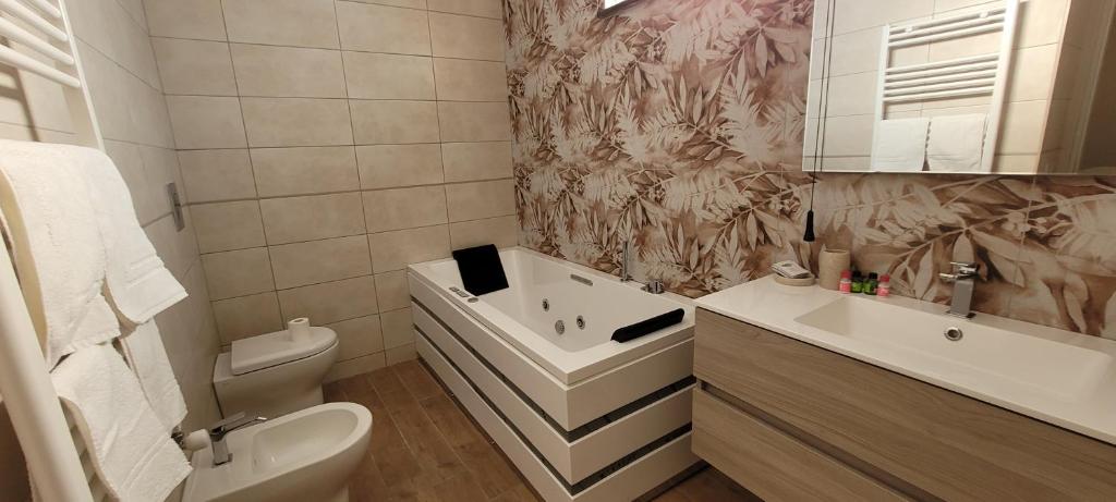 Villa Nasti Luxury Bed Taurasi Room - Habitación King Con Bañera De Hidromasaje