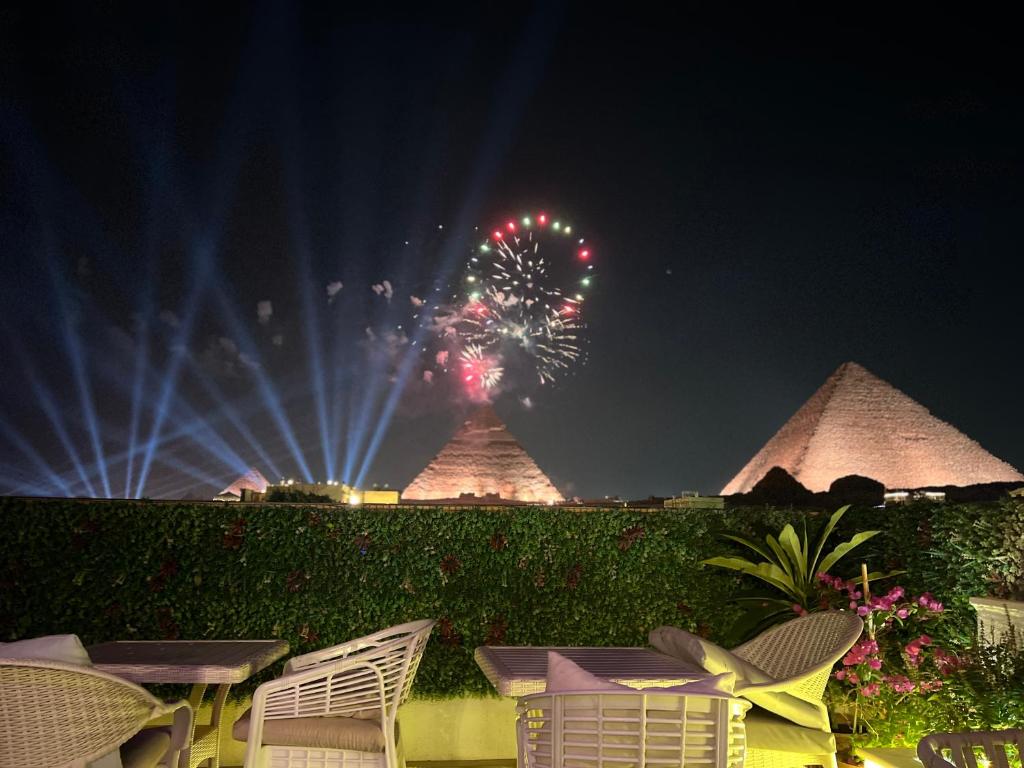 Foto dalla galleria di Pyramids Top guest house a Il Cairo