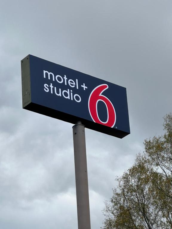 Motel 6 Columbus, GA Columbus Airport photo