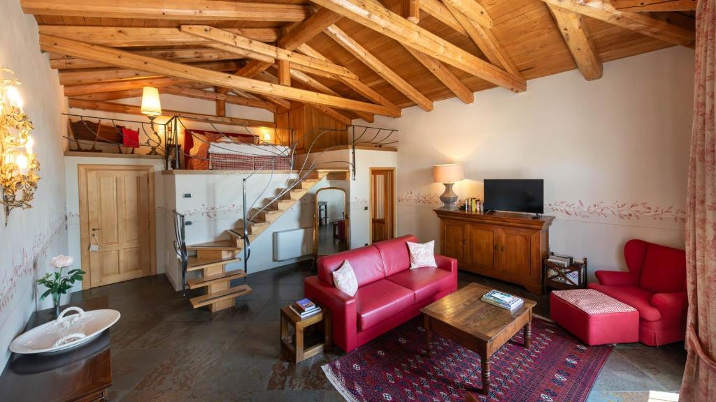 Villa Tiboldi - Suite With Terrace
