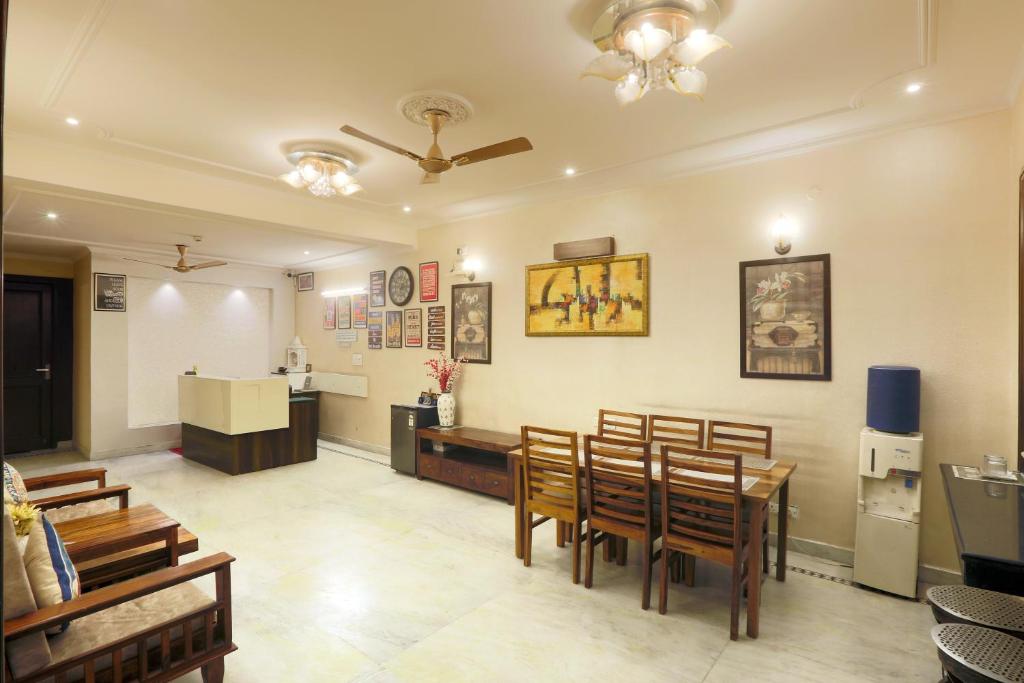Posezení v ubytování Hotel Sunrise View - Noida Sector 104