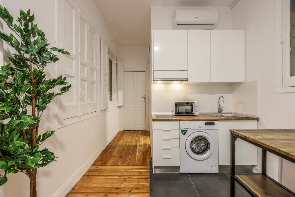 Victoria Apartments - Studio