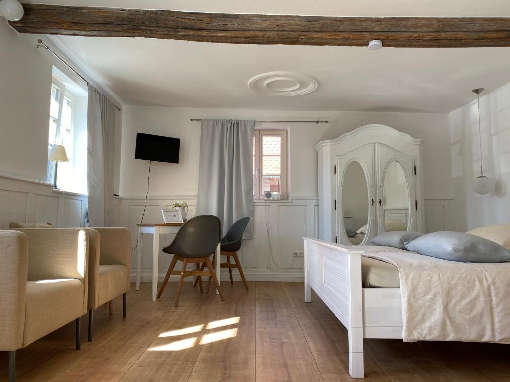 Sonnenhof 1737 - Ferienzimmer & Apartments - Camera Doppia