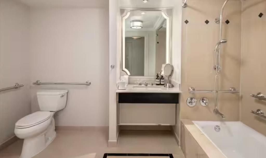Waldorf Astoria Orlando - An Official Walt Disney World Hotel - 