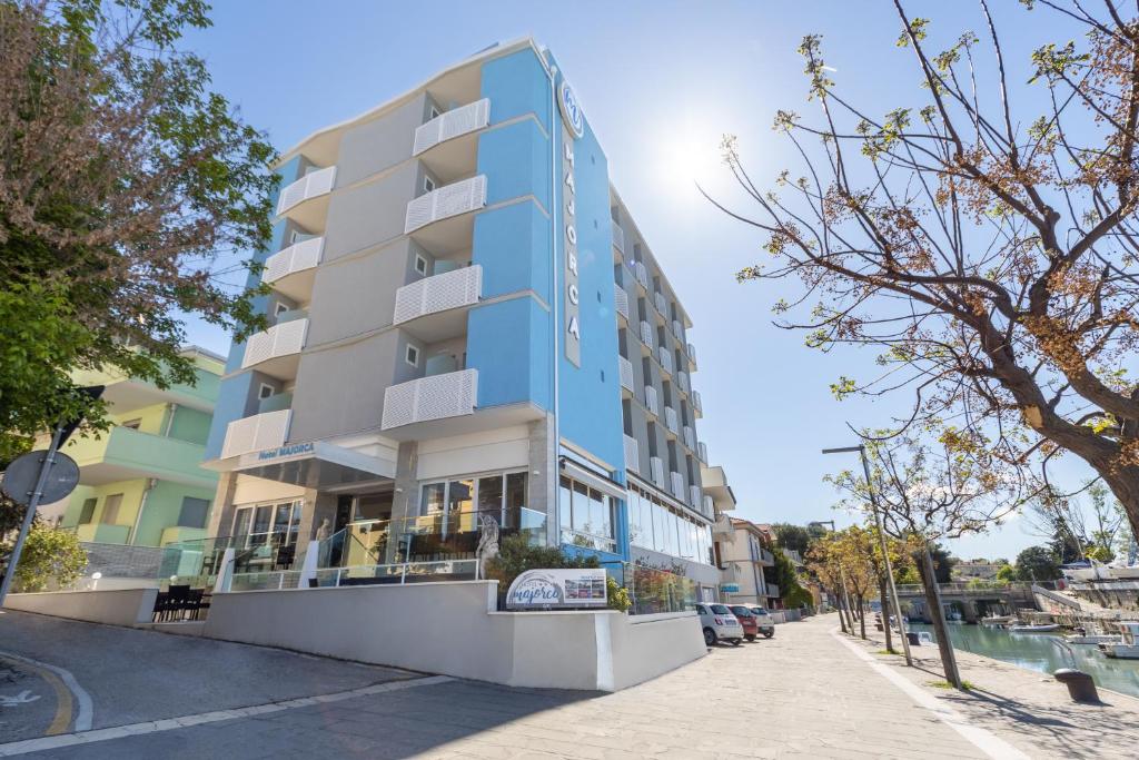 Budova, kde se hotel nachází