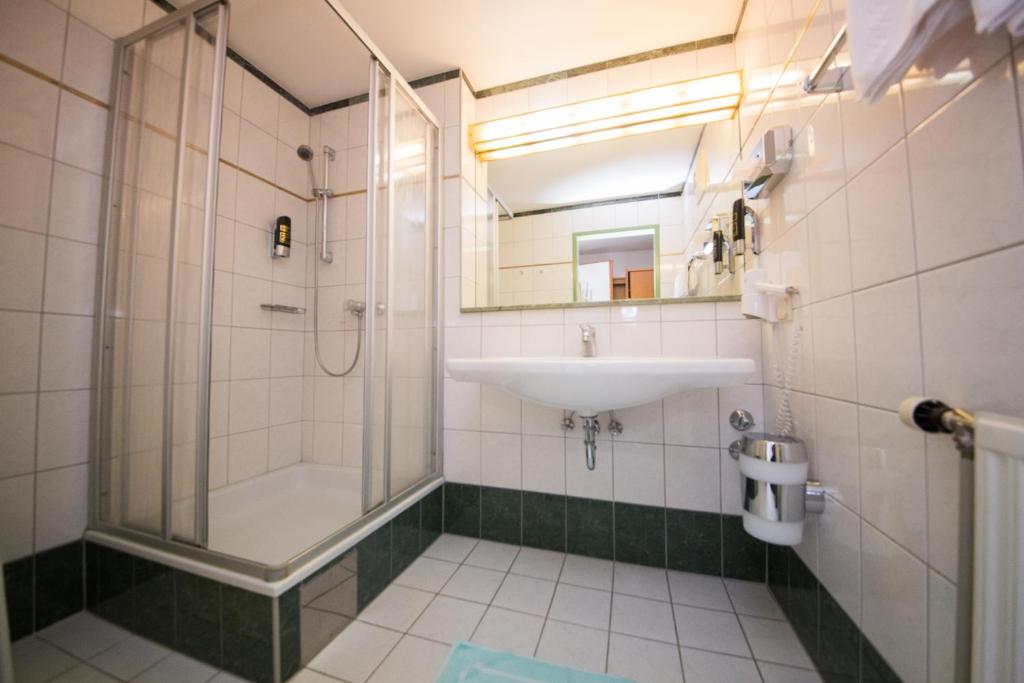 Koupelna v ubytování Garni Hotel Danja Herold e. U.