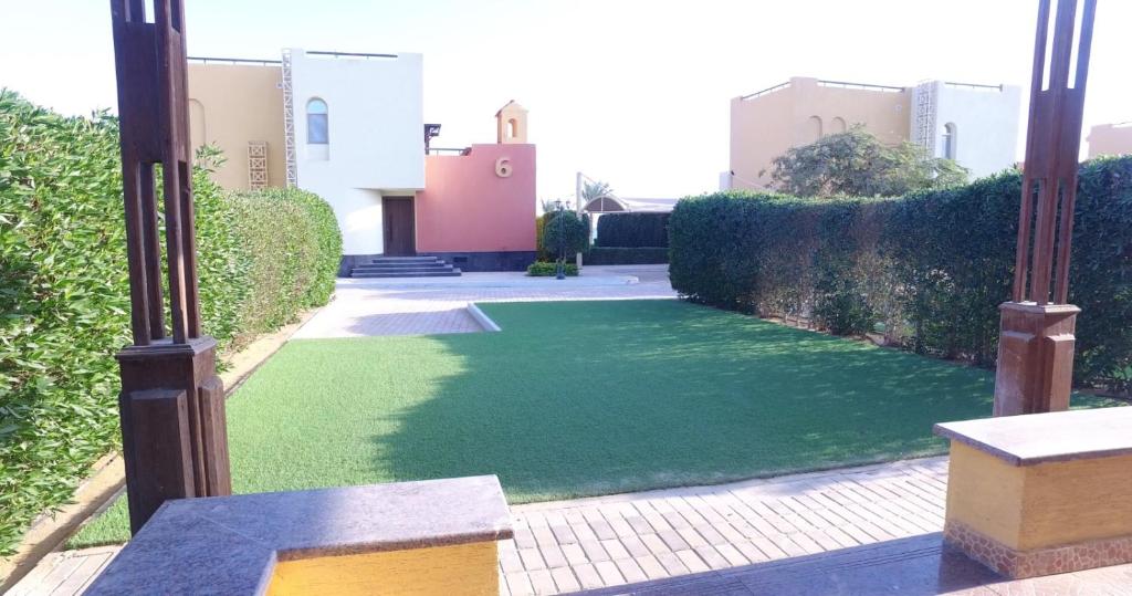 Utopia Villas - Ain Soukhna - Villa Met Uitzicht Op De Tuin