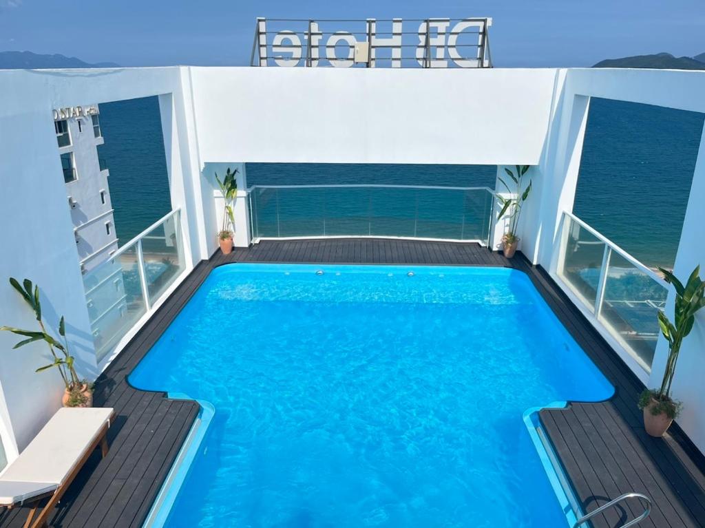 Bazén v ubytování DB Hotel Nha Trang nebo v jeho okolí