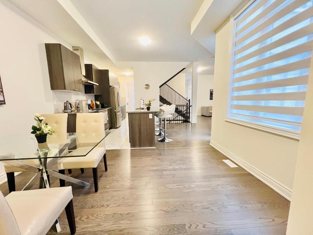 Oakville Escape Haven