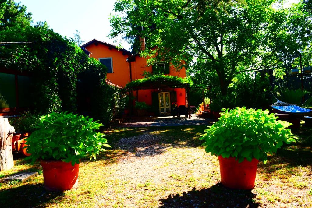 Vonkajšia záhrada v ubytovaní Bed and Breakfast Monticelli