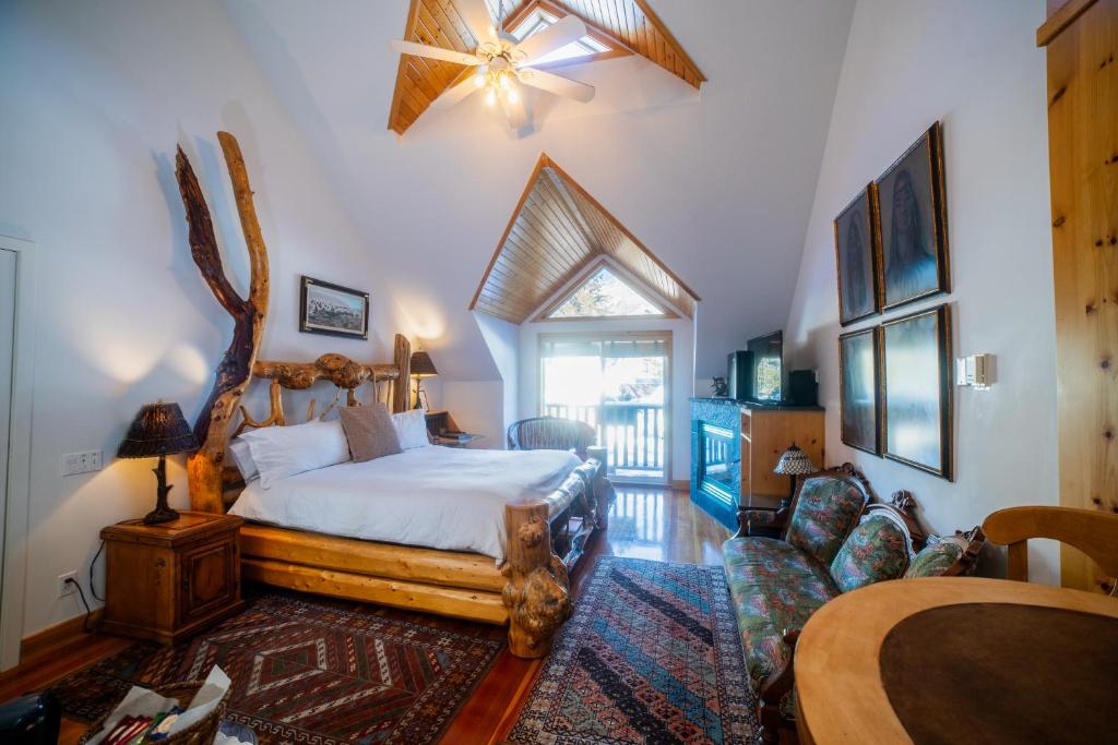 Beaujolais Boutique B&B at Thea's House, Banff – Updated 2024 Prices