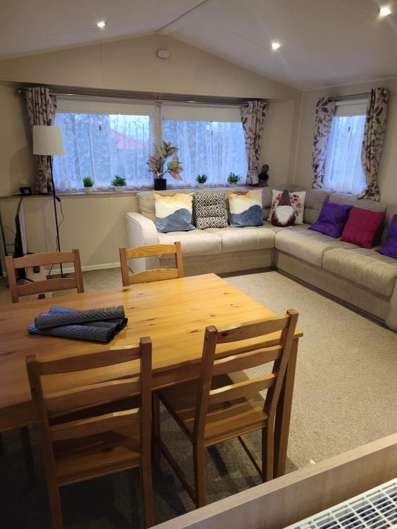 Cozy Caravan Near Edinburgh, Edinburgh (updated prices 2024)