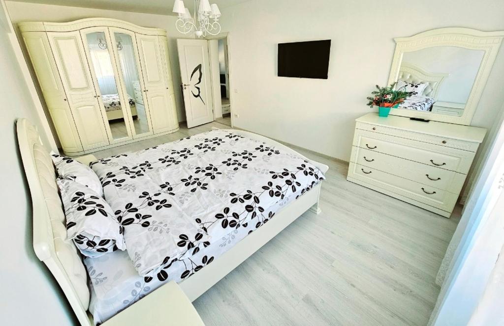 White Apartament, Brăila - Housity