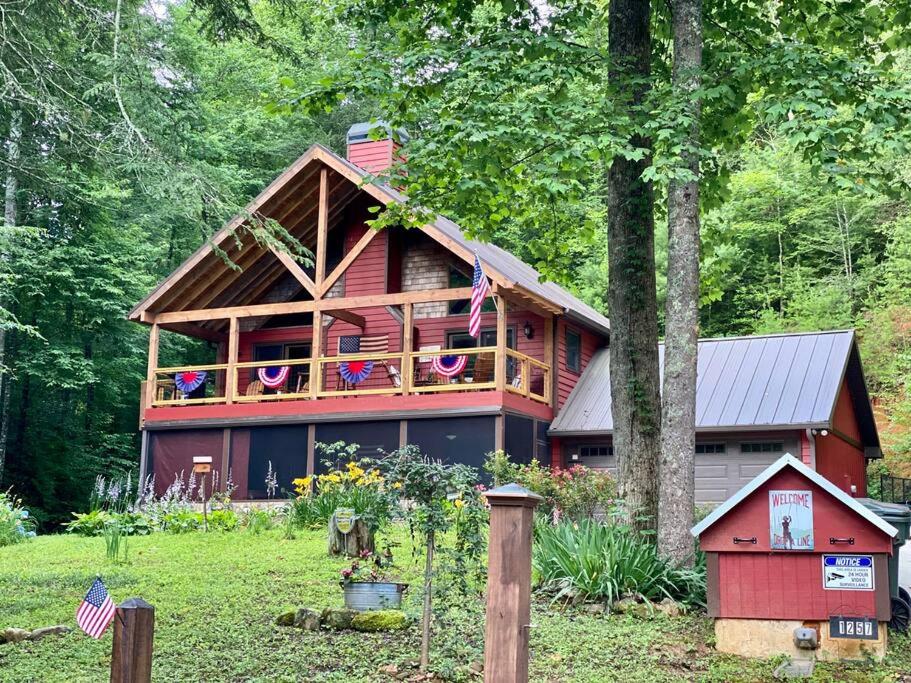 Helen Cabin on Chattahoochee River:Big Bear Lodge!, GA - Booking.com