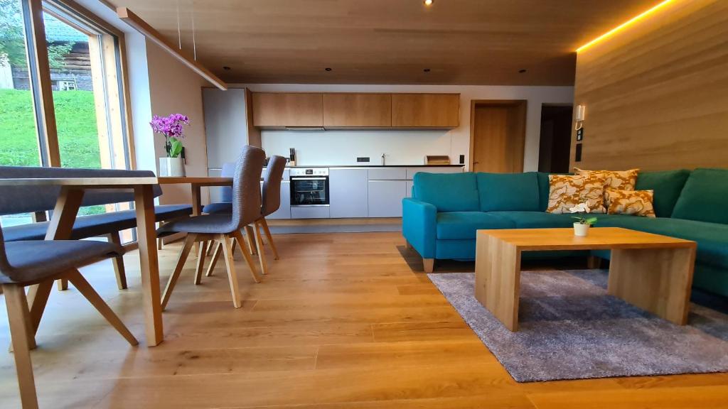 Eldhús eða eldhúskrókur á Alphof Appartement Faschina