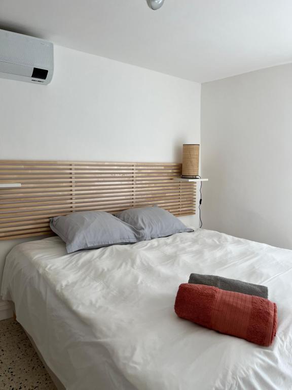 Postel nebo postele na pokoji v ubytování Maison Émile - Petit cocon au cœur du village