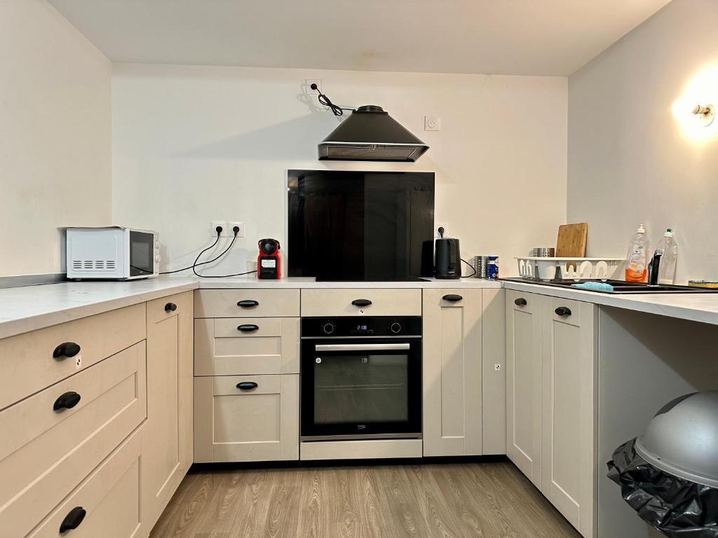 Fotografia z galérie ubytovania T3 65 m2 avec parking 15 mns Paris by immo kit bnb v destinácii Gagny