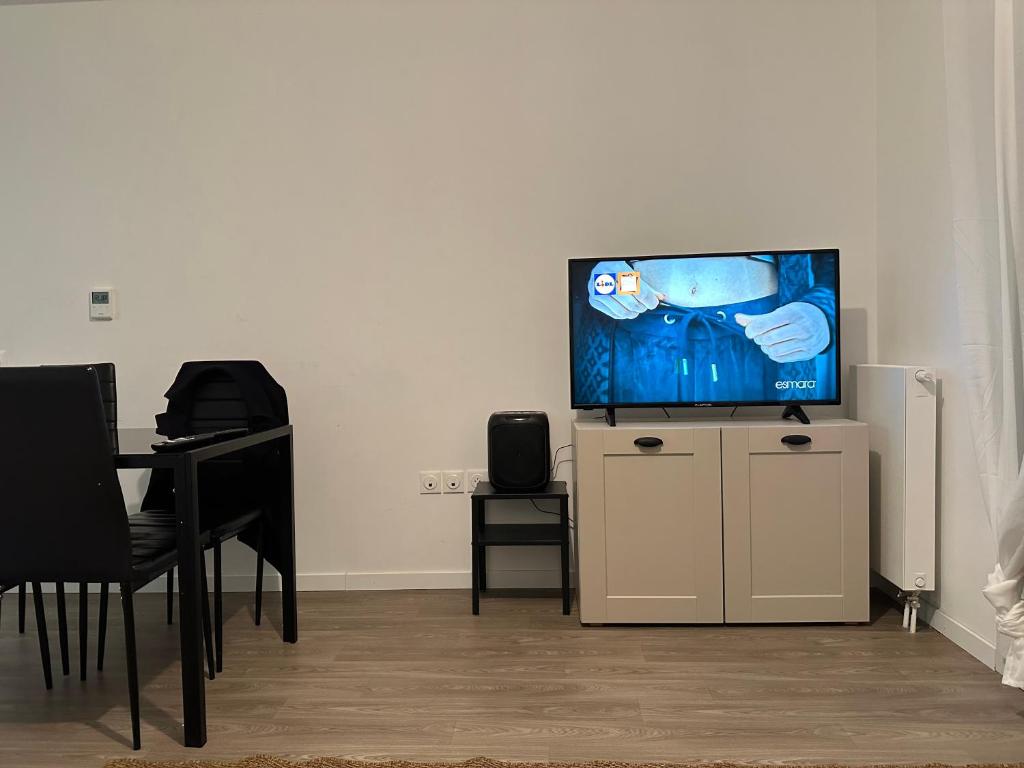 Fotografia z galérie ubytovania T3 65 m2 avec parking 15 mns Paris by immo kit bnb v destinácii Gagny