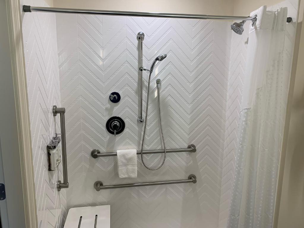 Holiday Inn Victoria - Elk Lake by IHG - Resim 31