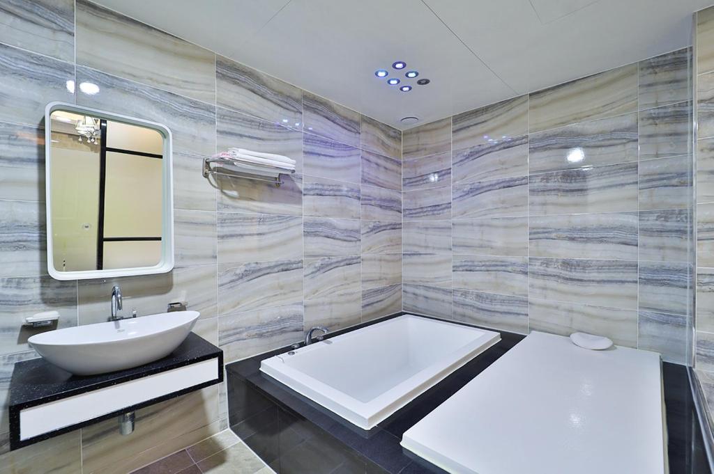 Koupelna v ubytování G&G Hotel