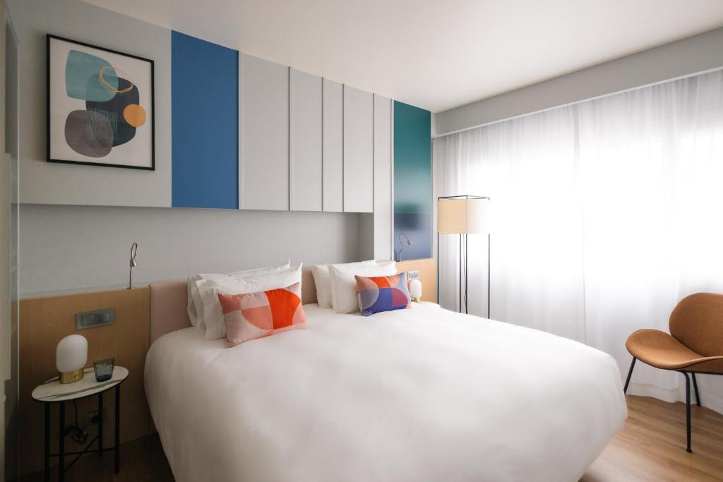 voco Madrid Retiro by IHG - Premium Room