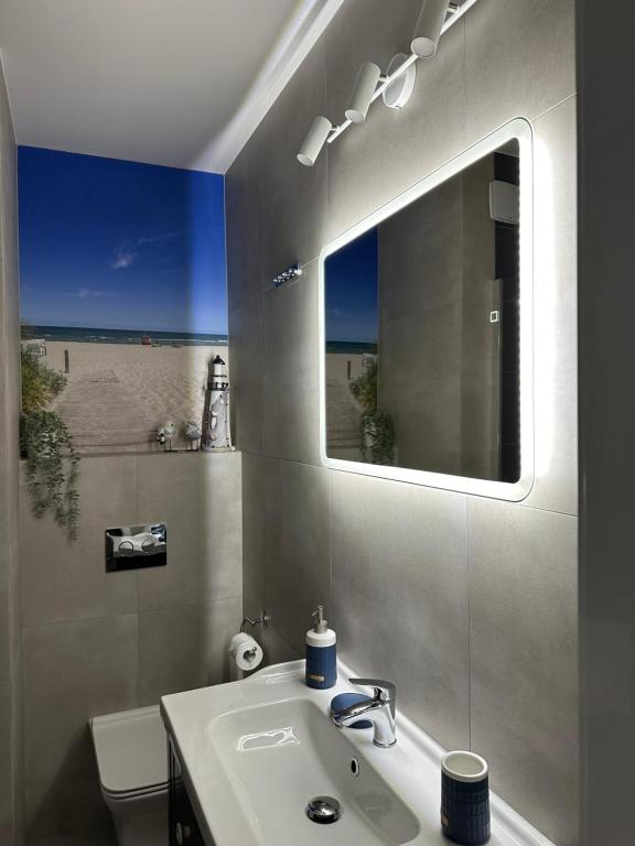 Kúpeľňa v ubytovaní Amko Style Apartamenty Przystań 26 Willa Nord